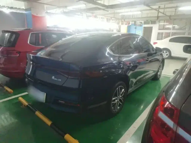 BYD Qin PLUS — Фото автомобиля 6