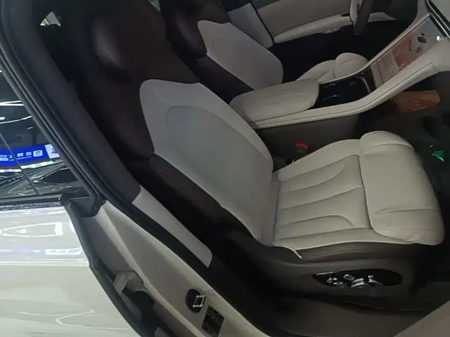 IM Motors LS7 — Фото автомобиля 24