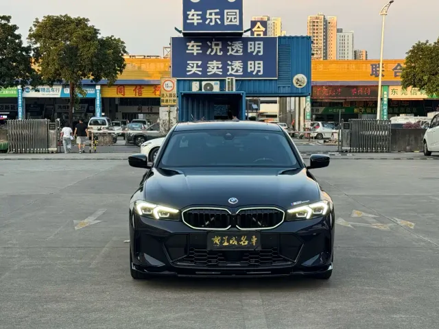 BMW 3 Series — Фото автомобиля 2
