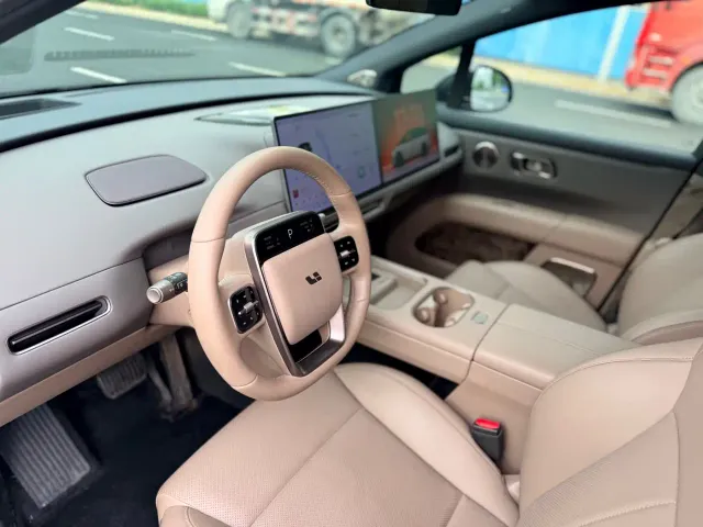 Li Auto i6 — Фото автомобиля 6