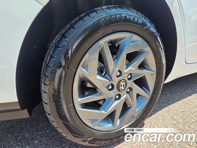 Hyundai AVANTE — Фото автомобиля 8