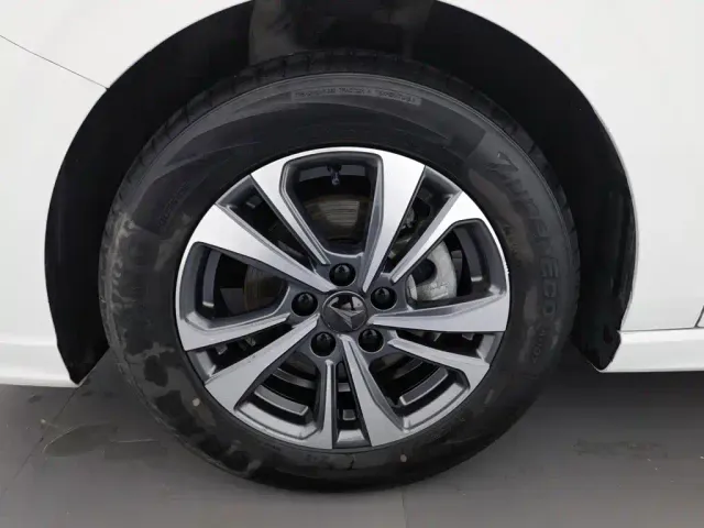 Changan Eado — Фото автомобиля 17