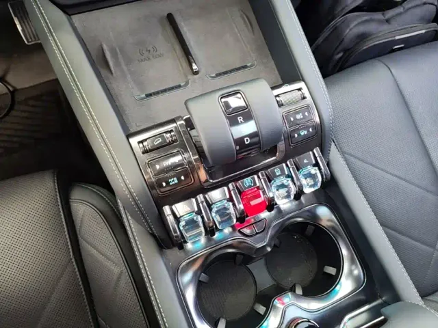 BYD FangChengBao Leopard 5 — Фото автомобиля 13