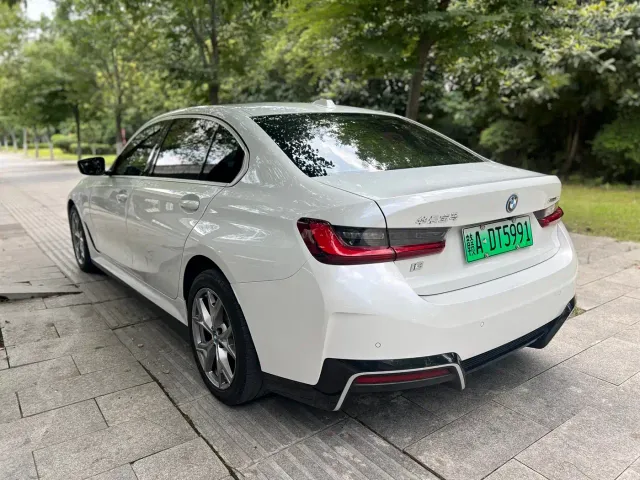 BMW i3 — Фото автомобиля 8