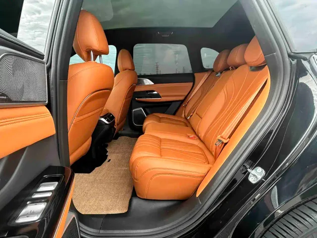 Xpeng G9 — Фото автомобиля 10