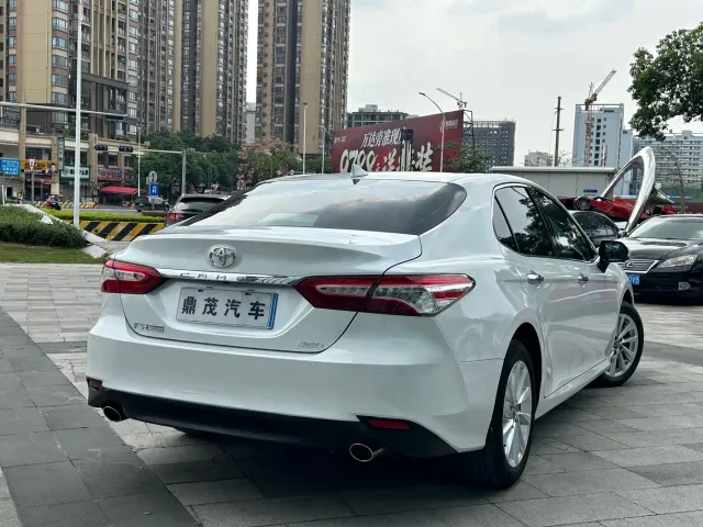 Toyota Camry — Фото автомобиля 7