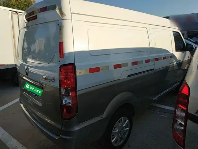 Jinbei New Hiace S — Фото автомобиля 6