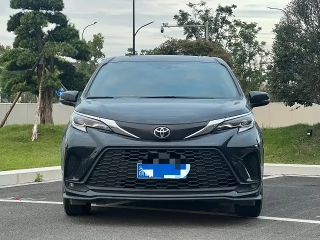 Toyota Granvia — Фото автомобиля 2