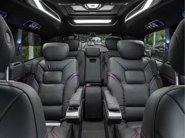 Mercedes-Benz V-Class — Фото автомобиля 10