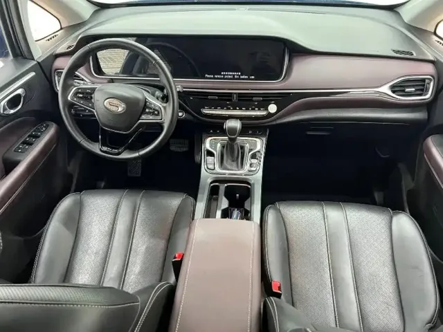 GAC Trumpchi M6 — Фото автомобиля 15
