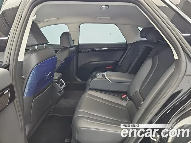 Hyundai Grandeur GN7 — Фото автомобиля 12