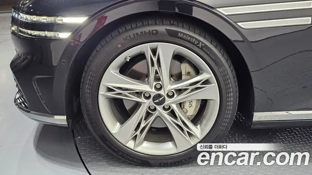 Genesis G90 Бензин 3.5 турбо AWD — Фото автомобиля 5