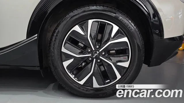 Kia EV6 — Фото автомобиля 6