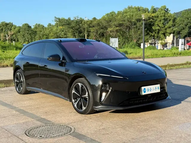 Nio ET5 Touring — Фото автомобиля 2