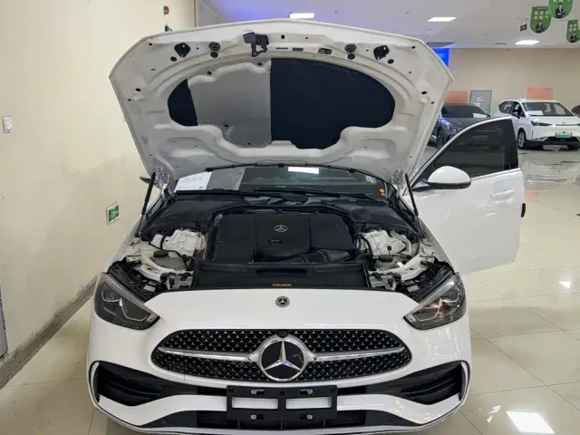 Mercedes-Benz C-Class — Фото автомобиля 12