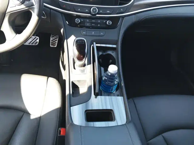 Buick LaCrosse — Фото автомобиля 16