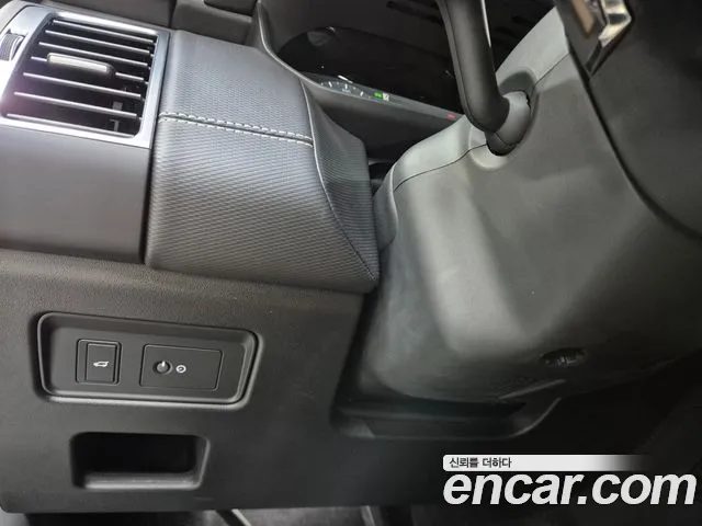 Land Rover Discovery — Фото автомобиля 15