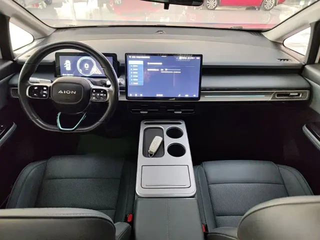 GAC Aion Y — Фото автомобиля 9