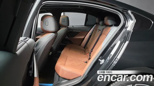 BMW 5-Series 5 серия (G60) 530i xDrive M Sport Pro Special Edition — Фото автомобиля 11
