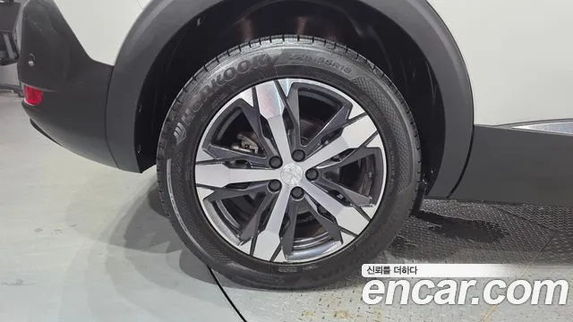Peugeot 5008 Generation 2 — Фото автомобиля 5