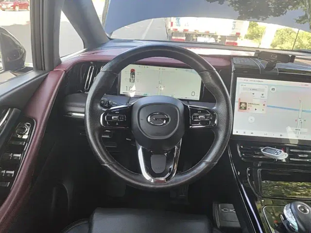 GAC Trumpchi M8 — Фото автомобиля 10