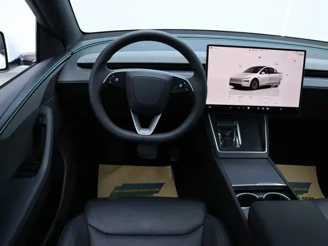 Tesla Model Y L — Фото автомобиля 23