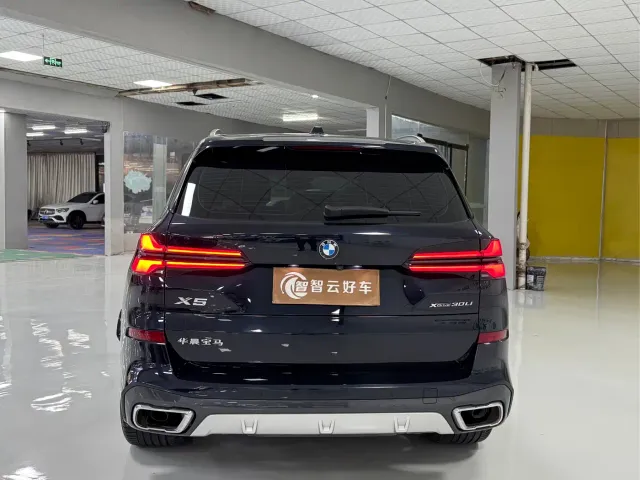 BMW X5 — Фото автомобиля 8