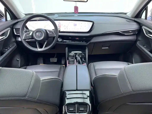 Buick Envision Plus — Фото автомобиля 22