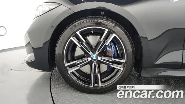BMW 3-Series 3 серия (G20) 320i M Sport — Фото автомобиля 4
