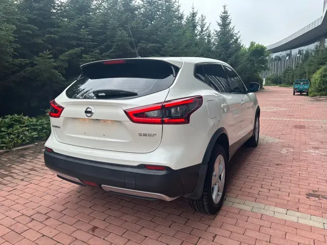 Nissan Qashqai — Фото автомобиля 15