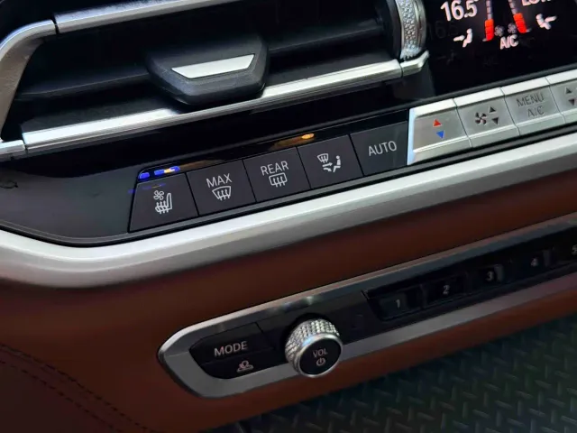 BMW X7 — Фото автомобиля 4