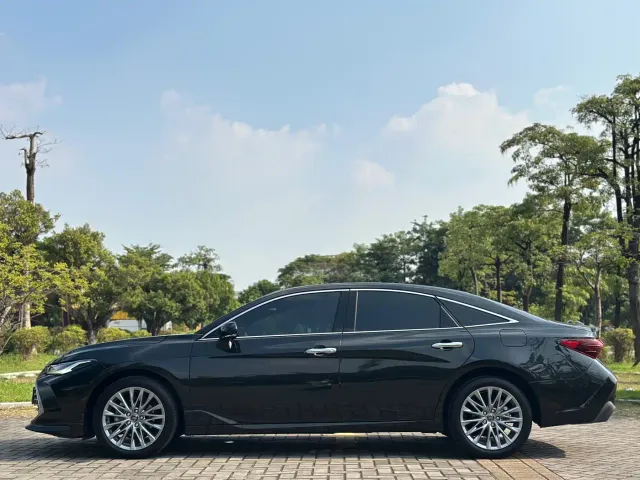 Toyota Avalon — Фото автомобиля 10