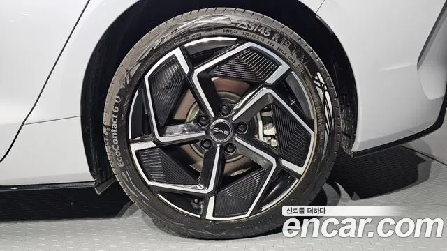 BYD Seal — Фото автомобиля 6