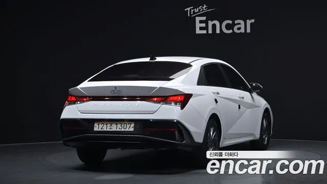 Hyundai AVANTE Новый Avante (CN7) — Фото автомобиля 2