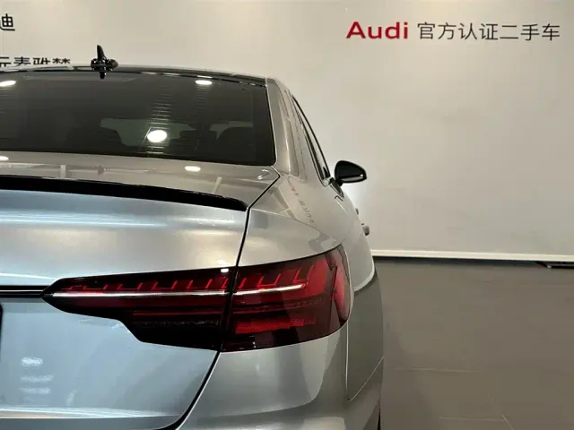 Audi A4L — Фото автомобиля 18