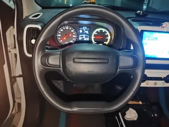 Roewe Clever — Фото автомобиля 15