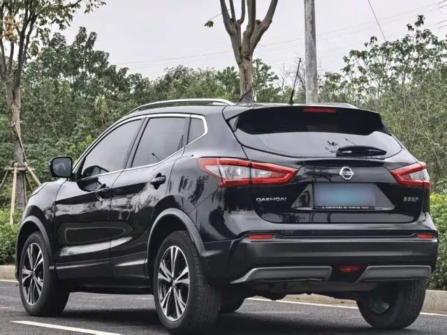 Nissan Qashqai — Фото автомобиля 5