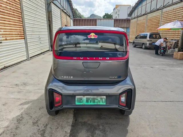 Wuling NanoEV — Фото автомобиля 5