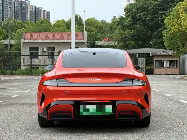 Xiaomi SU7 — Фото автомобиля 5