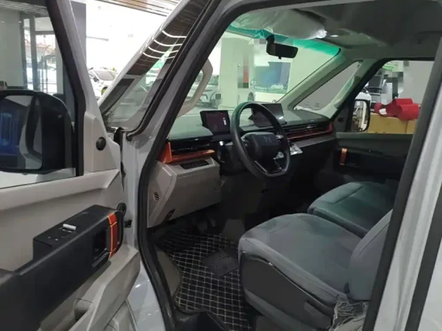 Farizon Super VAN — Фото автомобиля 15
