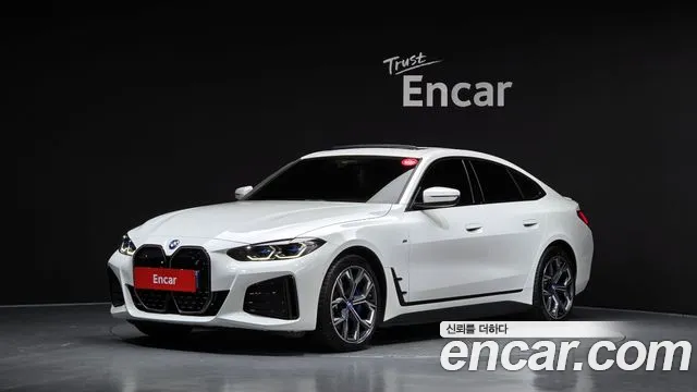 Фотография автомобиля — BMW i4