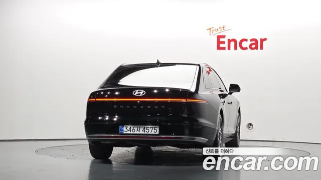 Hyundai Grandeur GN7 — Фото автомобиля 4
