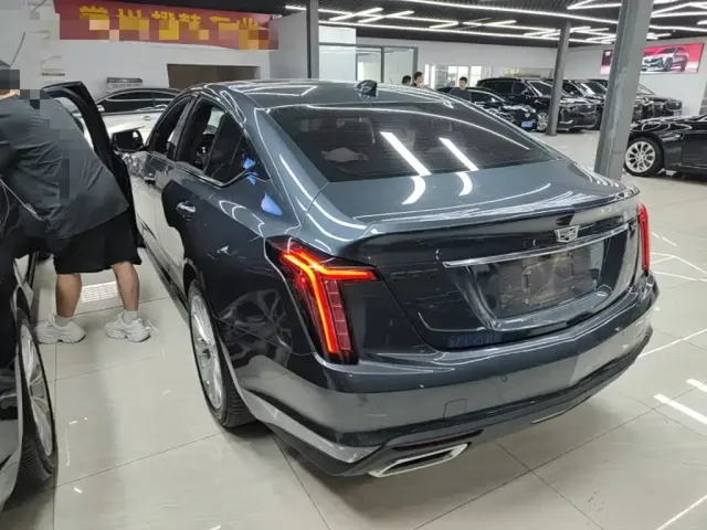 Cadillac CT5 — Фото автомобиля 4