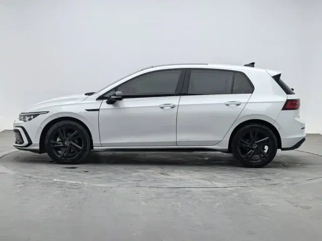 Volkswagen Golf — Фото автомобиля 2