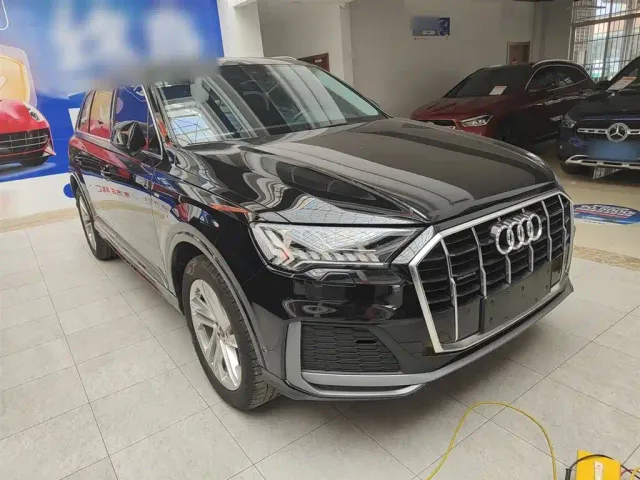 Audi Q7 — Фото автомобиля 21