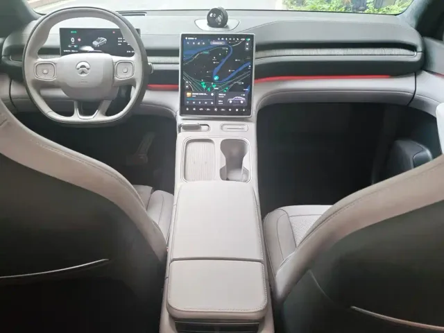 Nio EC6 — Фото автомобиля 17