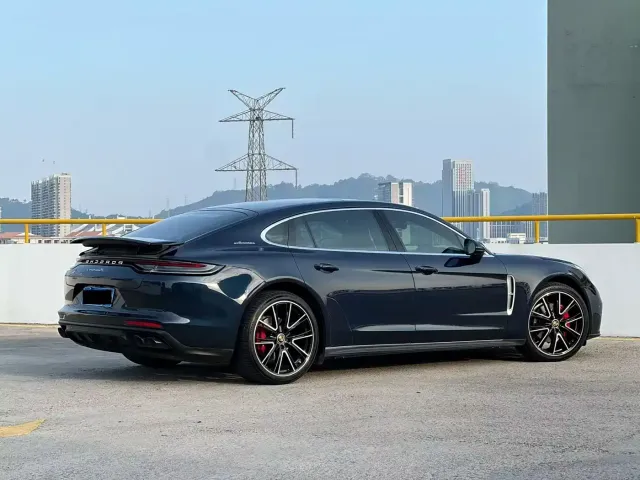 Porsche Panamera — Фото автомобиля 6