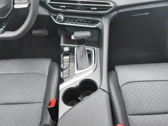 Changan Eado — Фото автомобиля 15