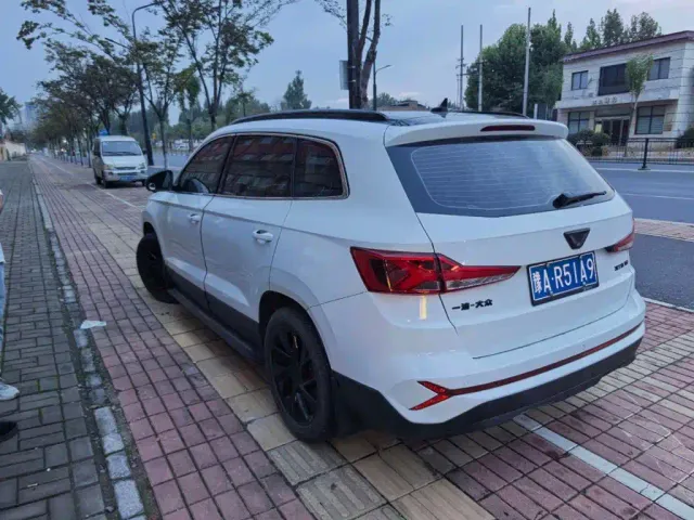 Jetta VS7 — Фото автомобиля 10