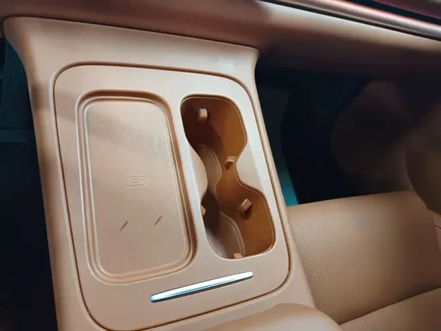 Leapmotor C10 — Фото автомобиля 13